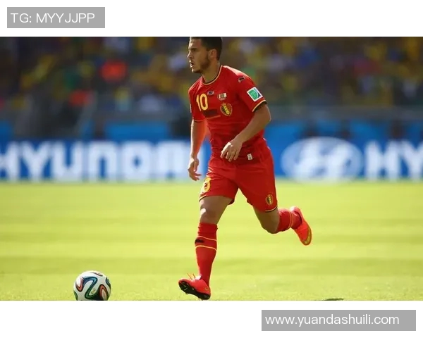 足球明星专属定制手机软件助力球迷互动与精彩瞬间分享