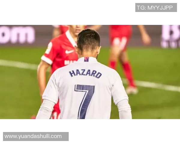 偶然邂逅巴黎足球明星的神秘人物揭晓背后的故事