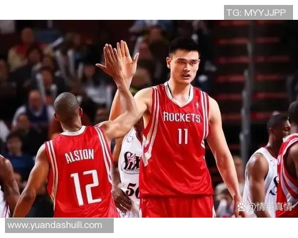 篮球场上的秘密身份其实我也是一位不为人知的篮球明星